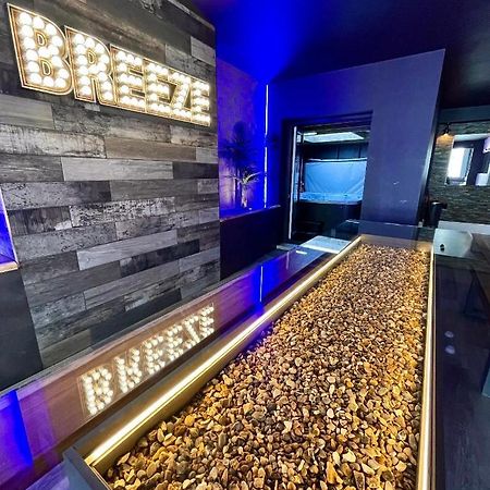 Breeze Suites - Luxury Group Accom - Sleeps 19 Blackpool Exterior photo