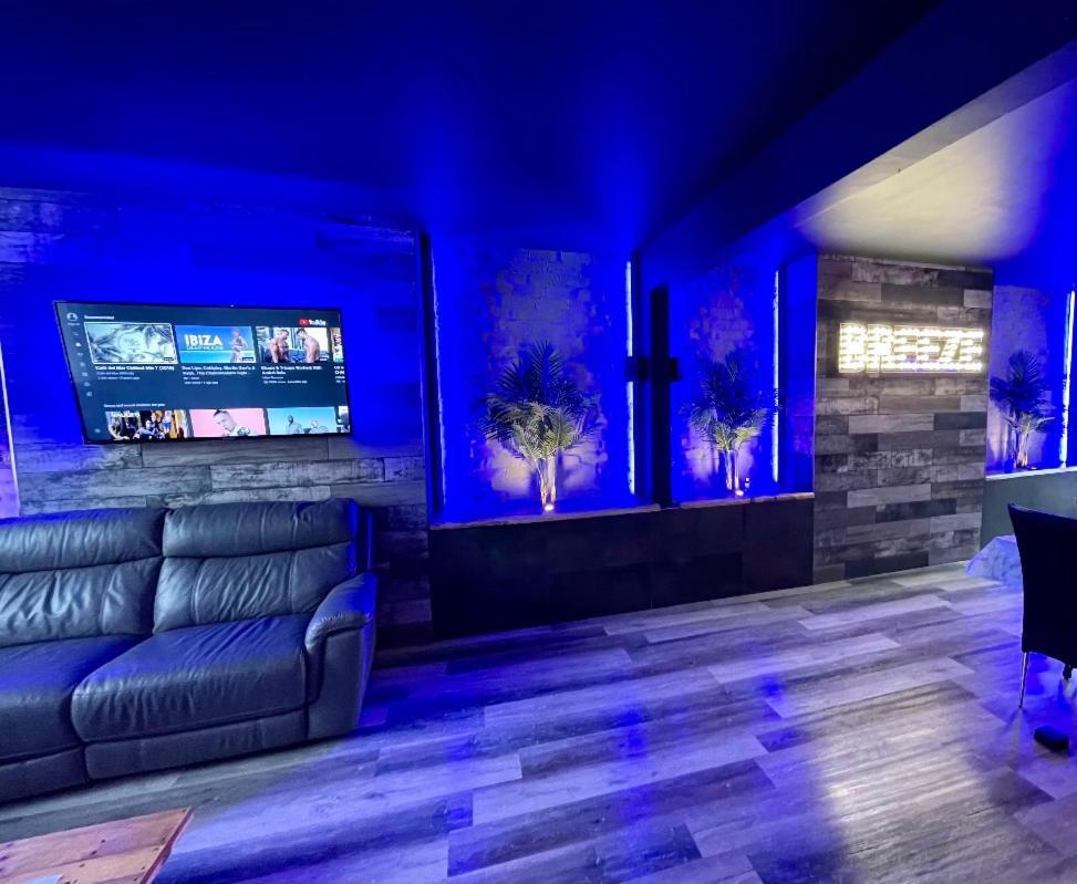 Breeze Suites - Luxury Group Accom - Sleeps 19 Blackpool Exterior photo